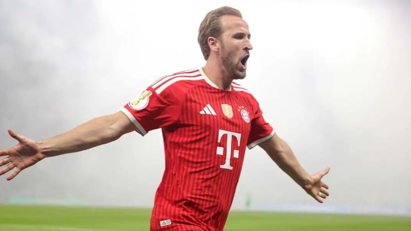 Harry Kane ជឿជាក់ថា ខ្លួនគឺជាបេក្ខភាពម្នាក់ក្នុងចំណោមអ្នកដែលមានភាគរយខ្ពស់បំផុតក្នុងការឈ្នះពានរង្វាន់ Ballon d'Or ឆ្នាំនេះ